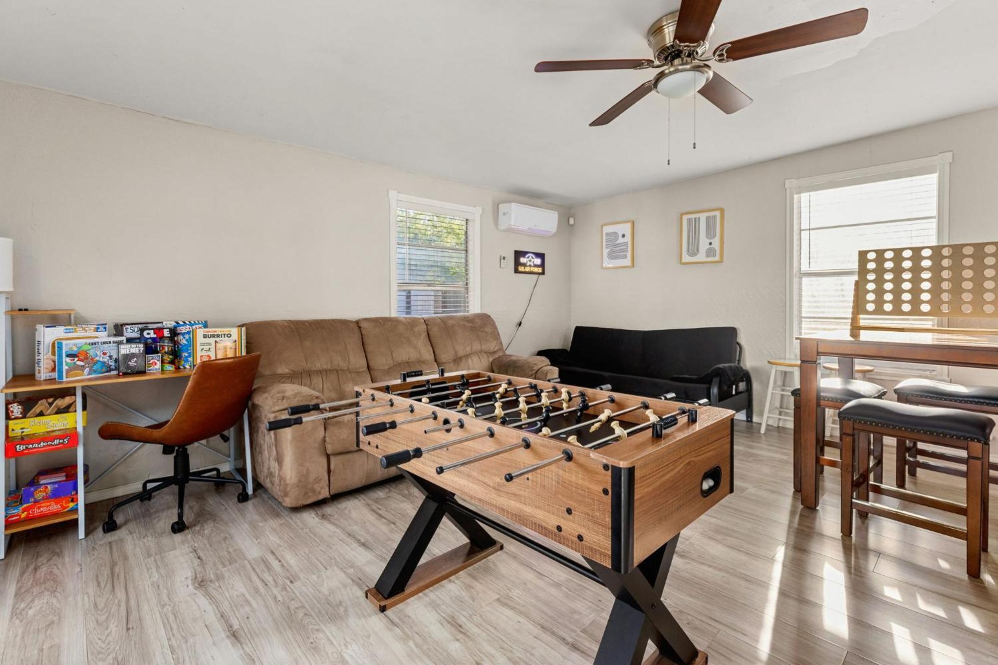 Cozy 3 Bedroom With Hot Tub 2 Min Away From Lackland San Antonio Exterior foto